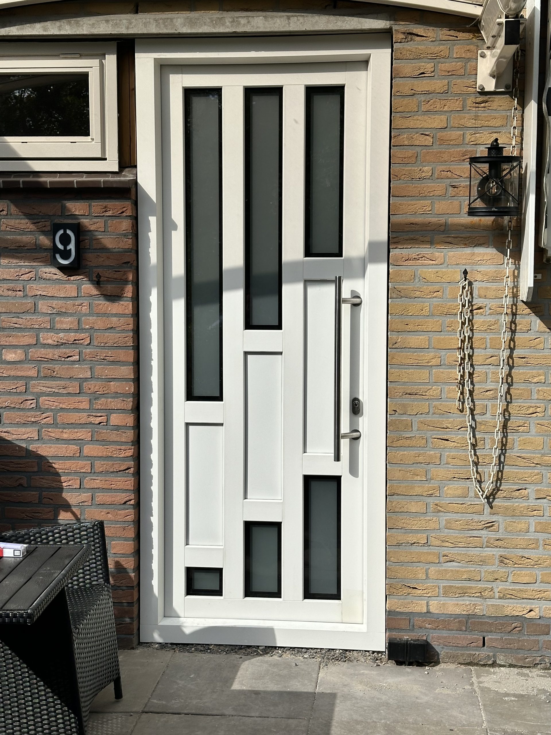 Houten kozijnen, nieuwe voordeur met nieuwe kozijnen