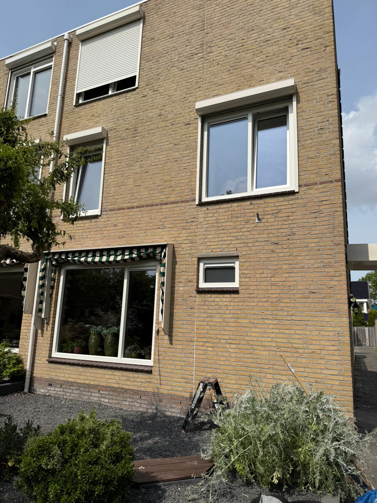 Aalsmeer kozijnen geplaatst in complete woning met nieuwe kunststof ramen en deuren