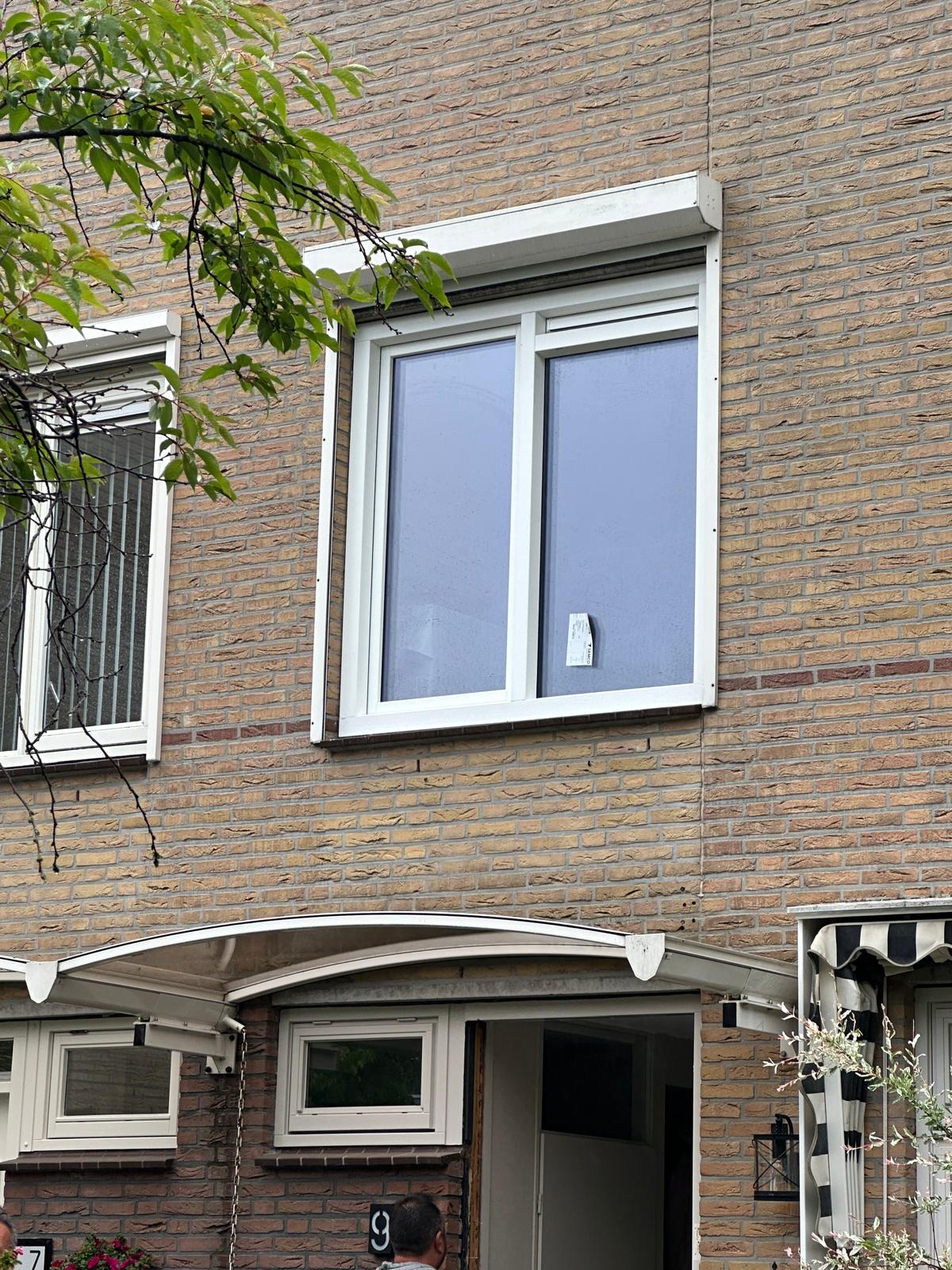 Nieuwe kunststof kozijnen Badhoevedorp gemonteerd in gevel met klassieke bakstenen woning