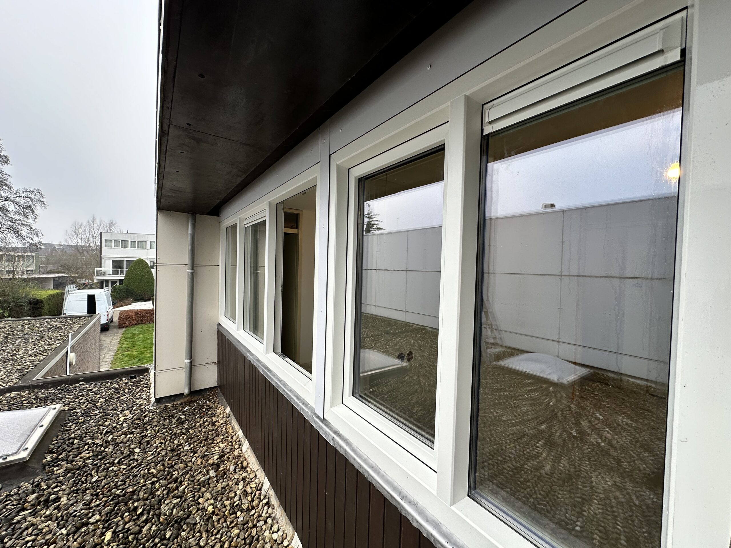 Houten kozijnen geplaatst garantie van 10 jaar