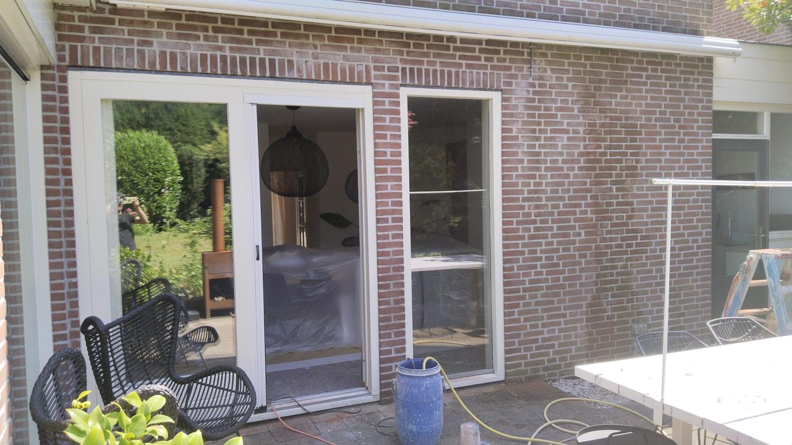 Nieuwe hardhouten kozijnen met triple glas in Aerdenhout